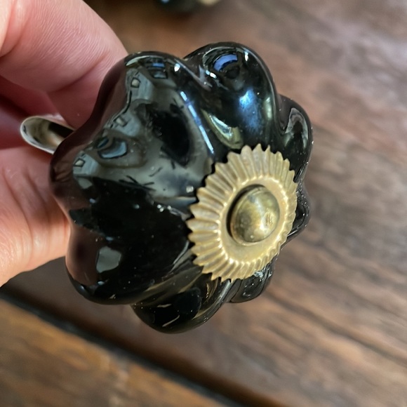 Drawer Pulls  NEW . Set of 5. Black ceramic and bronze hardware - Picture 3 of 4
